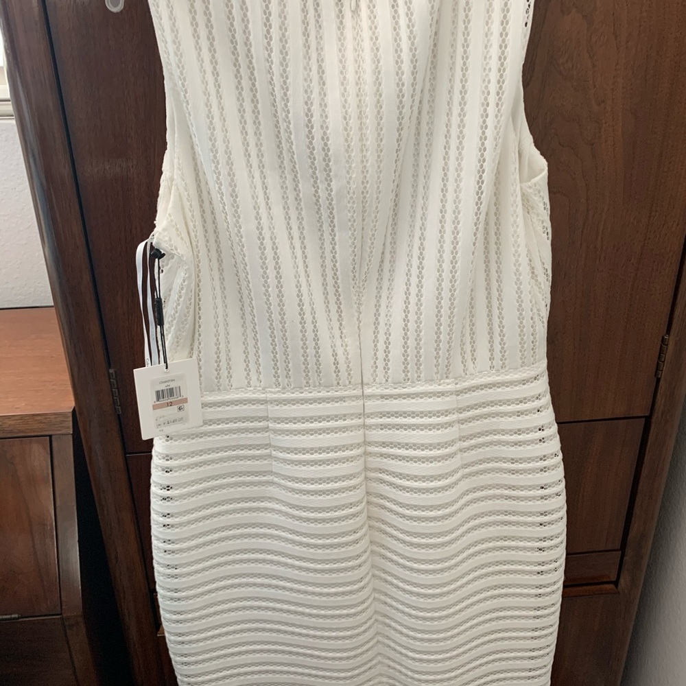 Dress - Picture 4 of 5